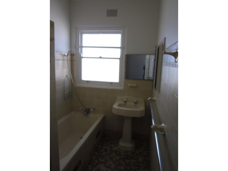 98 Byamee St, Dapto NSW 2530