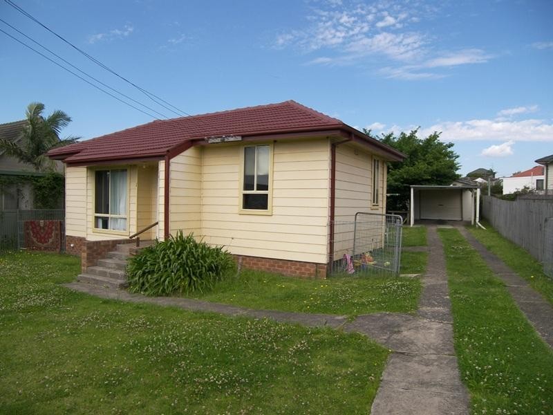 1 Cardiff  St, Berkeley NSW 2506
