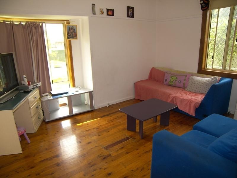1 Cardiff  St, Berkeley NSW 2506