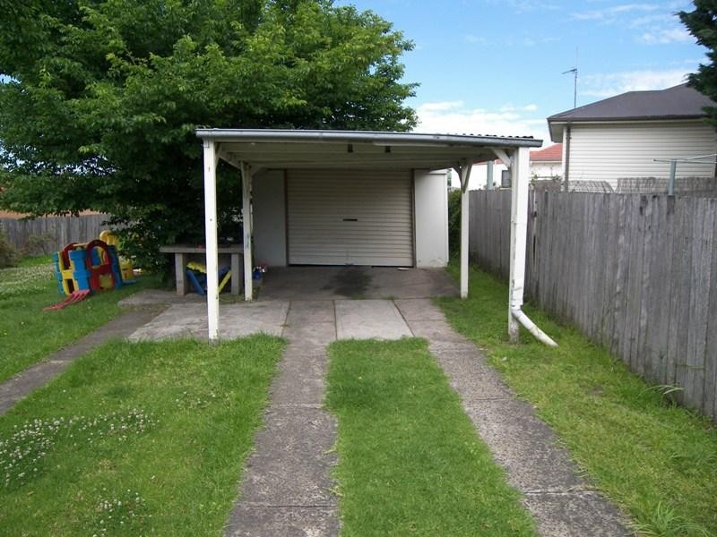 1 Cardiff  St, Berkeley NSW 2506