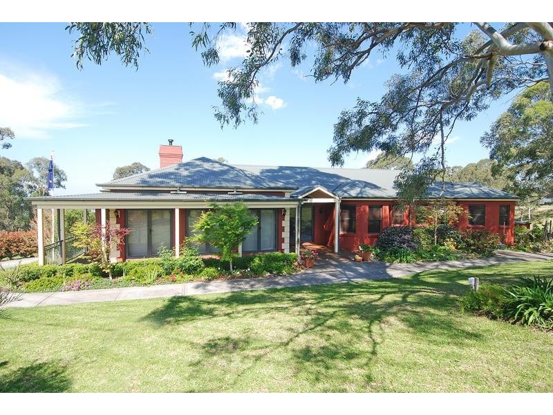 9 Mountain View Tce, Avondale NSW 2530