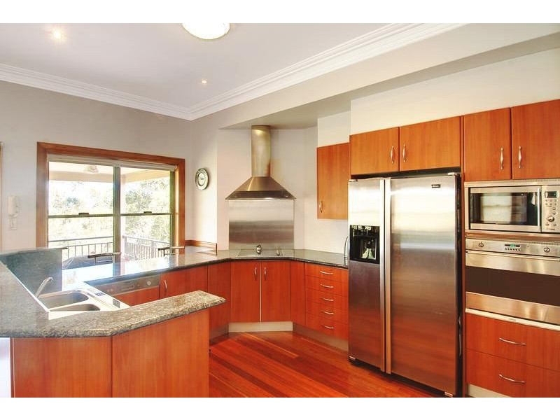 9 Mountain View Tce, Avondale NSW 2530