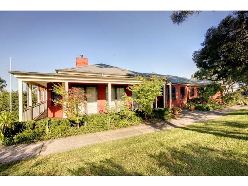 9 Mountain View Tce, Avondale NSW 2530