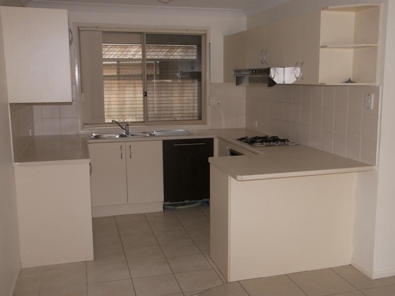 12 North Tce, Dapto NSW 2530