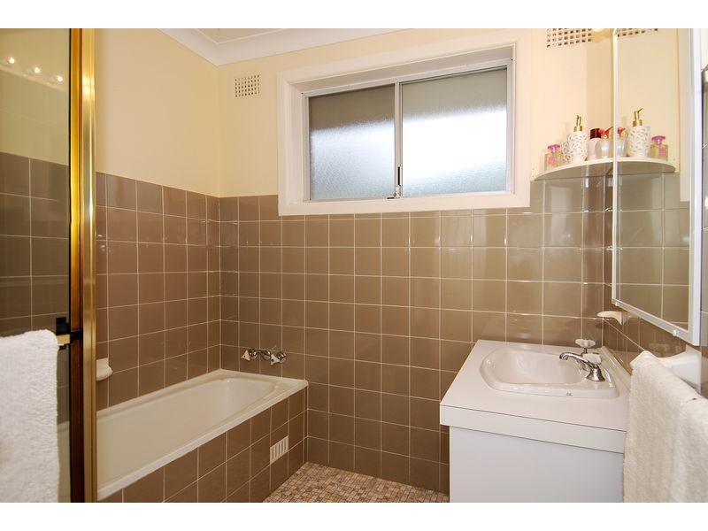 22 Tarana Ave, Kanahooka NSW 2530