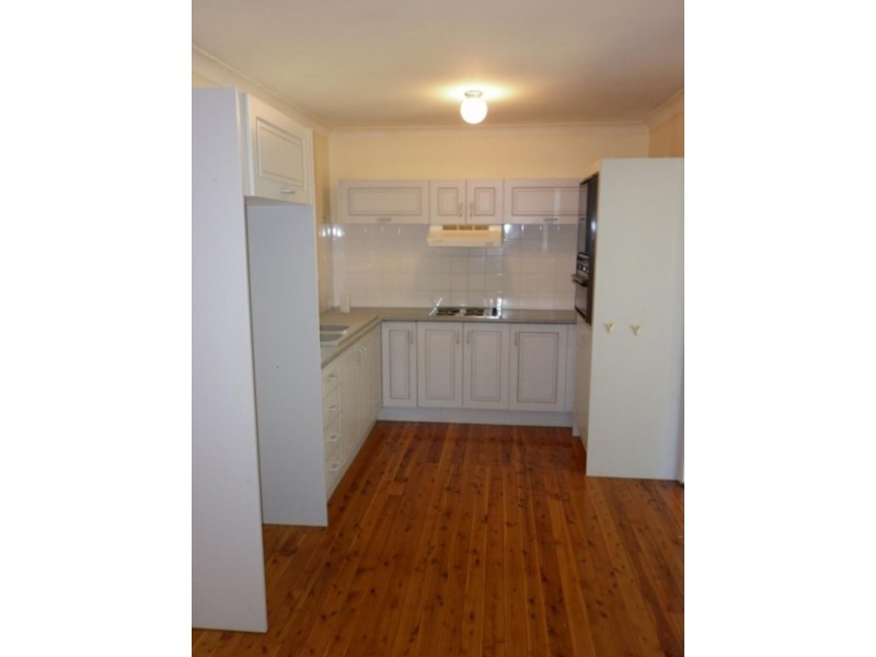 37  Laver  Rd, Dapto NSW 2530