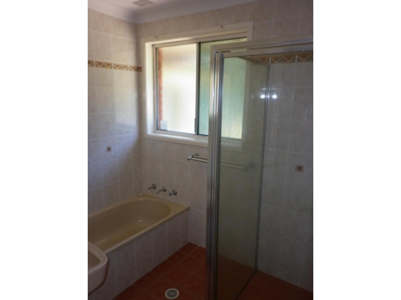37  Laver  Rd, Dapto NSW 2530