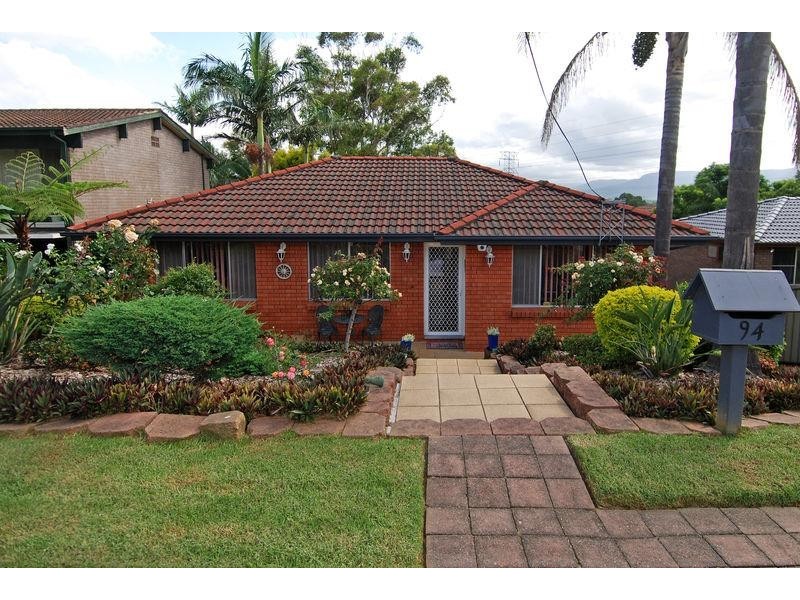 94 Tait Ave, Kanahooka NSW 2530