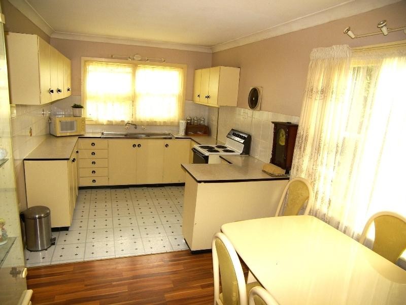 3 Hore St, Dapto NSW 2530