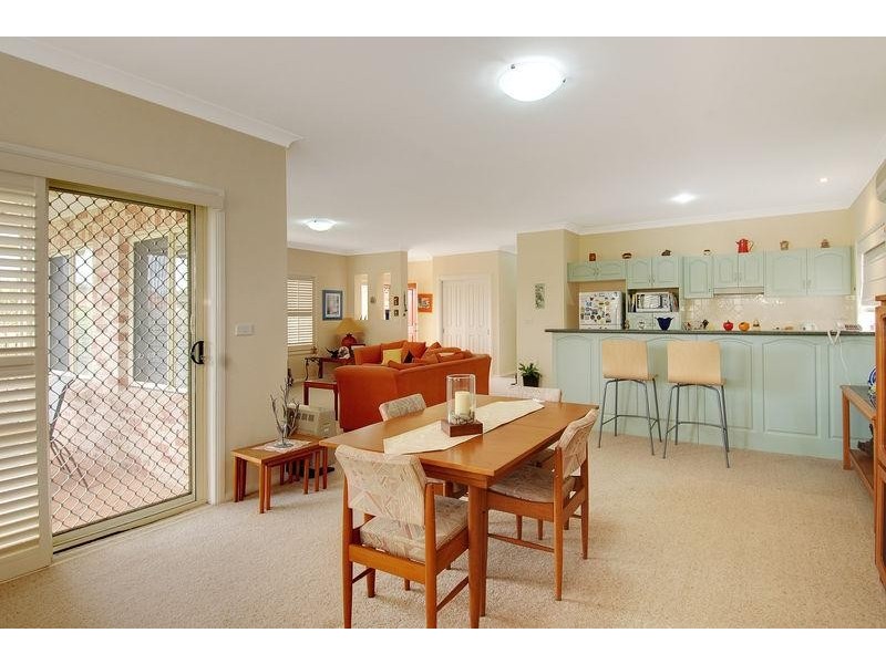 4 Grantham Cl, Kanahooka NSW 2530