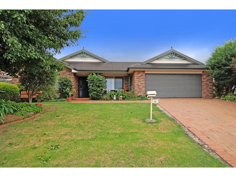 6 Robins Creek Dr, Horsley NSW 2530