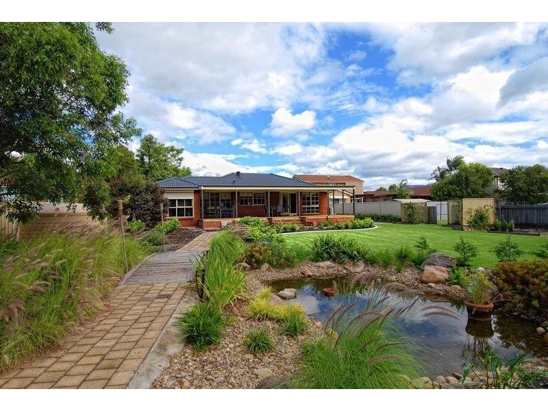 25 Windsor Cres, Brownsville NSW 2530