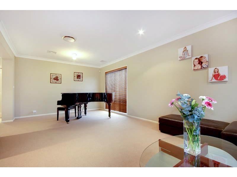 22 Creek Run, Cordeaux Heights NSW 2526
