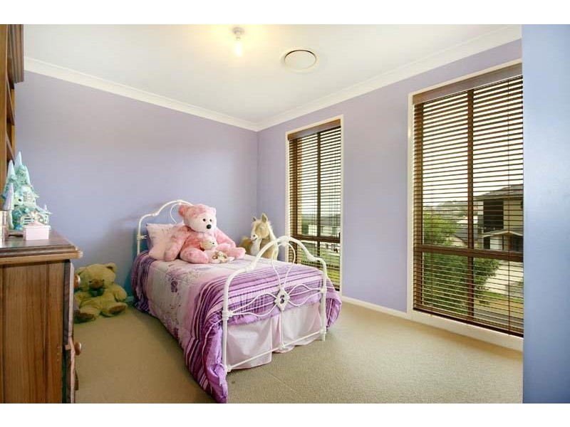 22 Creek Run, Cordeaux Heights NSW 2526