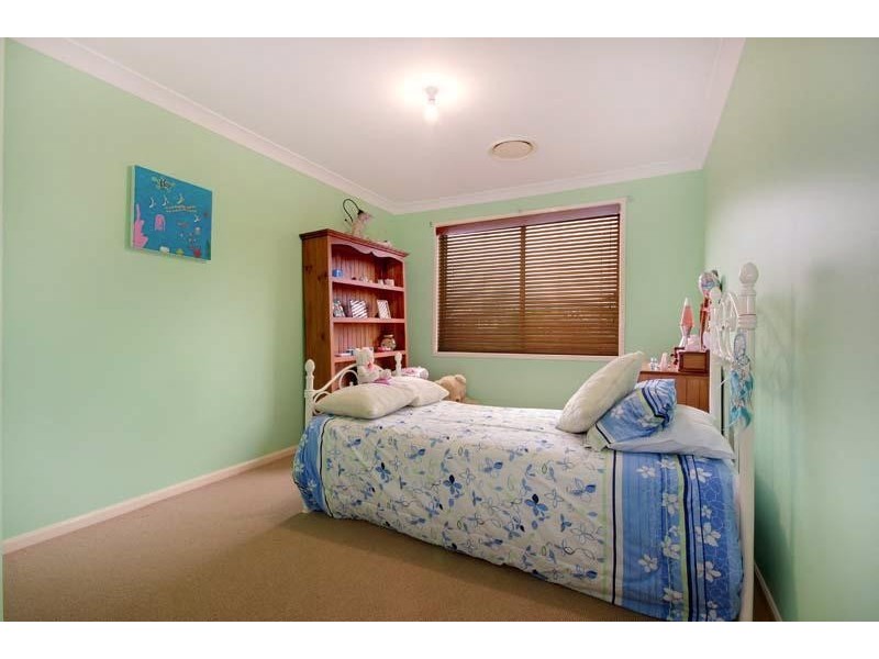 22 Creek Run, Cordeaux Heights NSW 2526