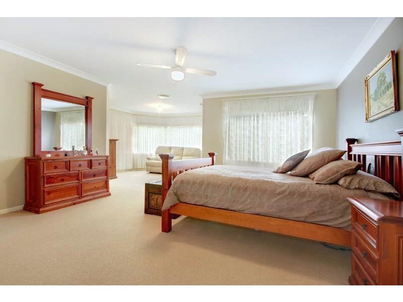22 Creek Run, Cordeaux Heights NSW 2526