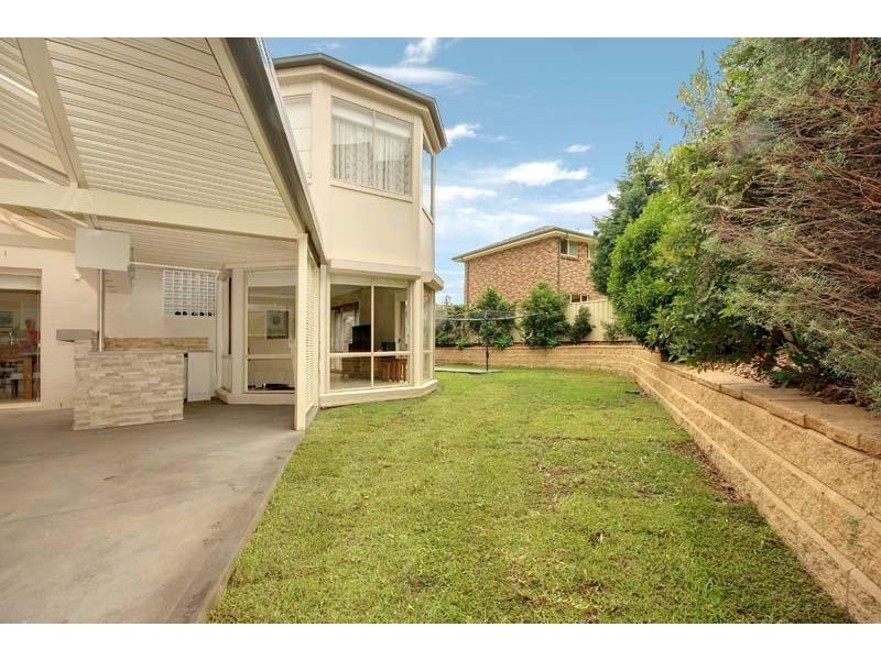 22 Creek Run, Cordeaux Heights NSW 2526