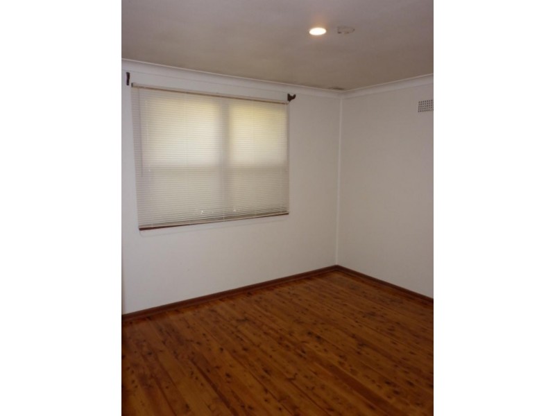 7 Orana  Rd, Dapto NSW 2530