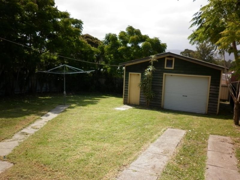 7 Orana  Rd, Dapto NSW 2530