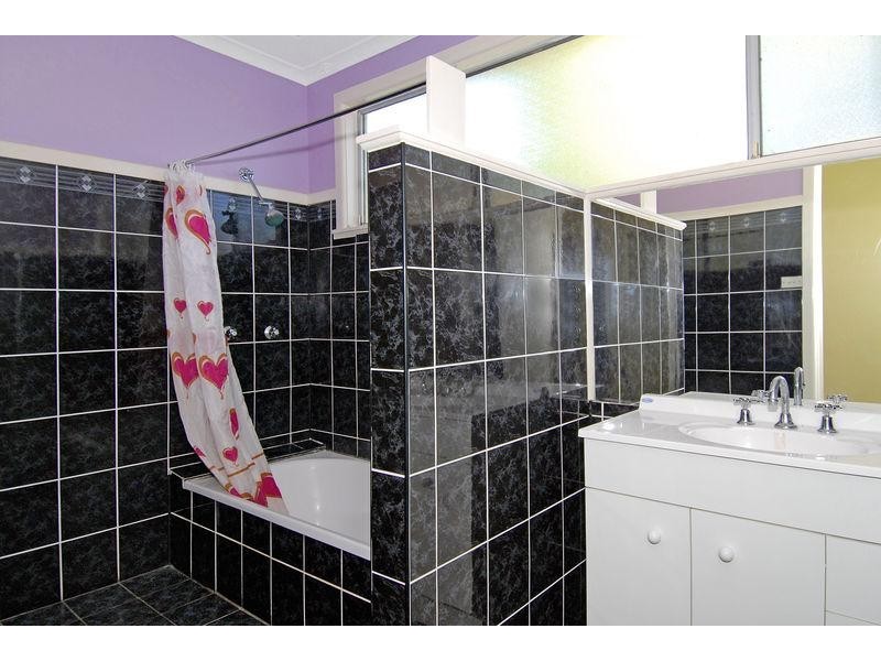 134 Lakelands Dr, Dapto NSW 2530