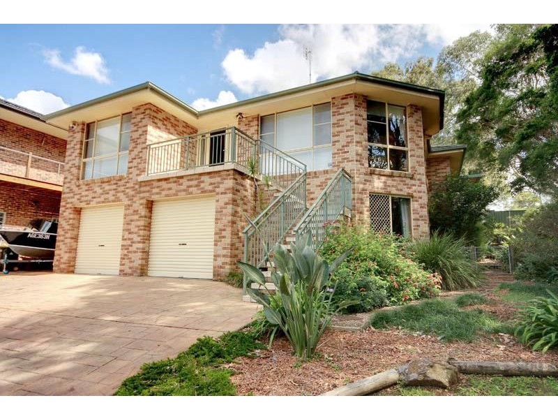 24 Highview Dr, Farmborough Heights NSW 2526