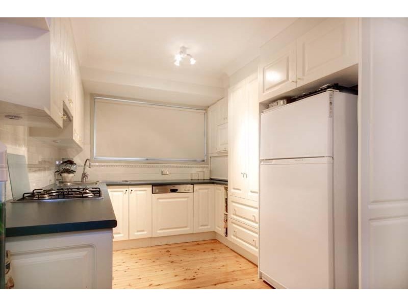 2 Huxley Dr, Horsley NSW 2530