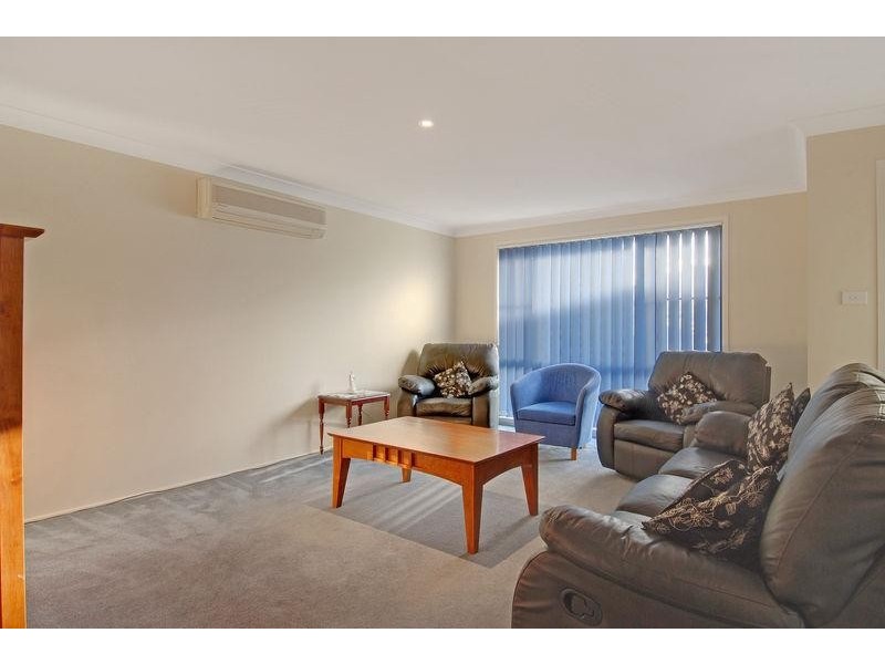 18 Kirriemuir  Glen, Horsley NSW 2530