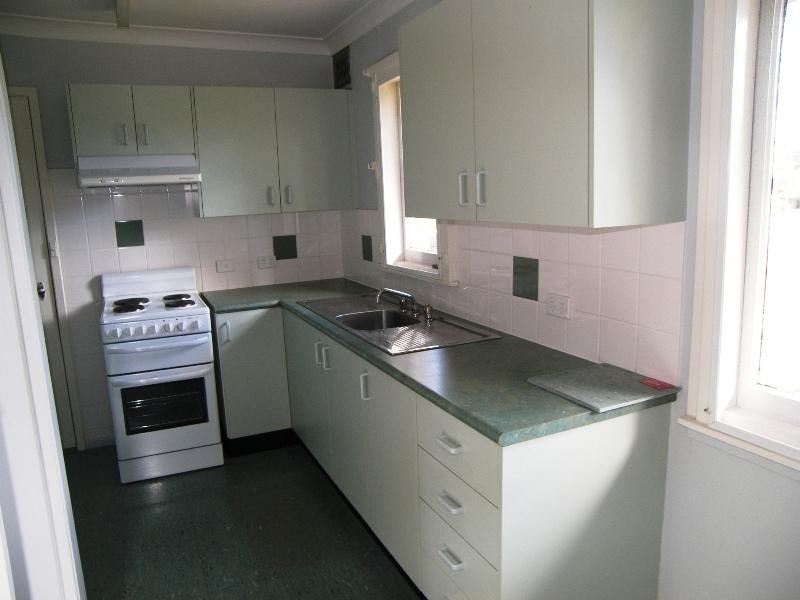 28 Galong Cres, Koonawarra NSW 2530