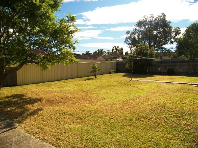 28 Galong Cres, Koonawarra NSW 2530
