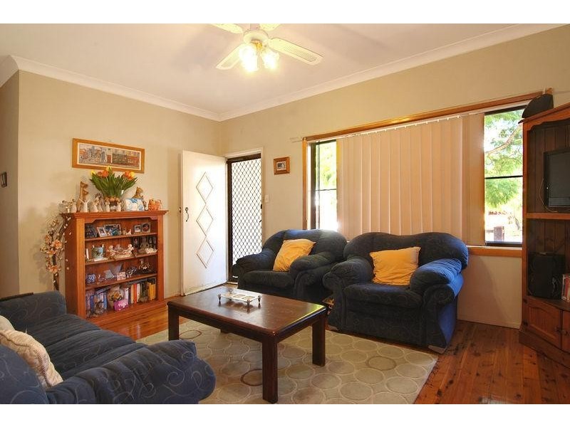 54 Burke  Rd, Dapto NSW 2530