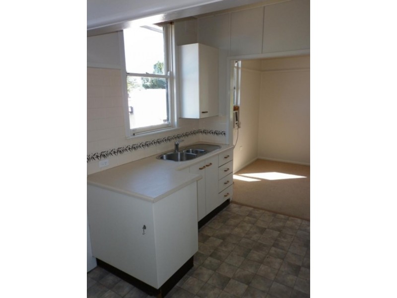 28  Kent  St, Berkeley NSW 2506