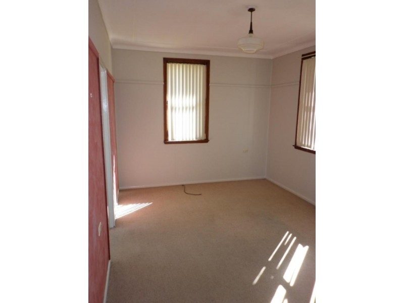 28  Kent  St, Berkeley NSW 2506