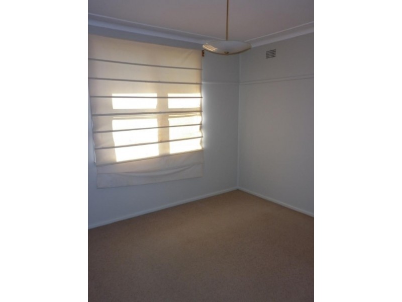 28  Kent  St, Berkeley NSW 2506