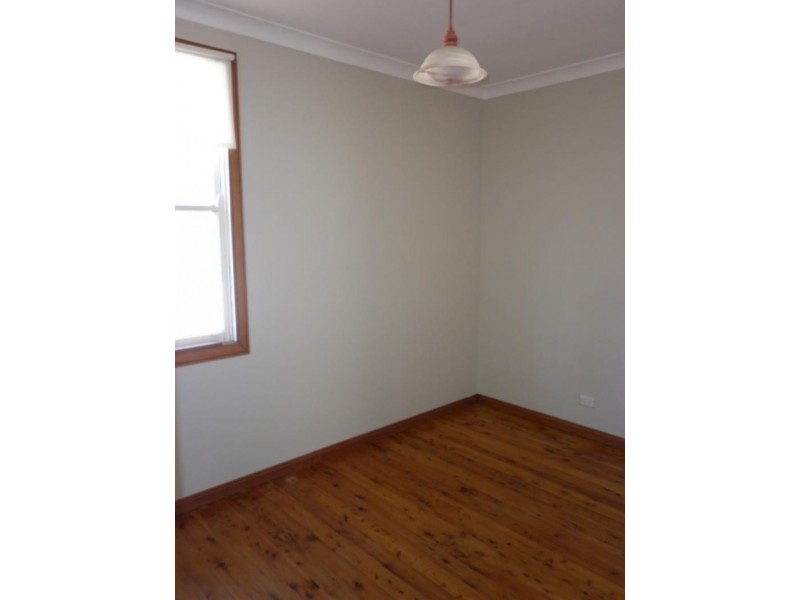 28  Kent  St, Berkeley NSW 2506