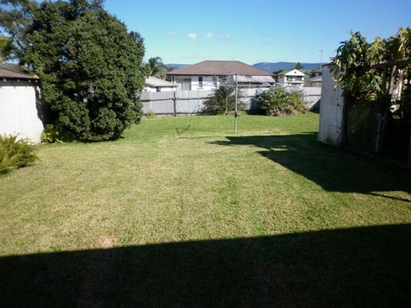 28  Kent  St, Berkeley NSW 2506