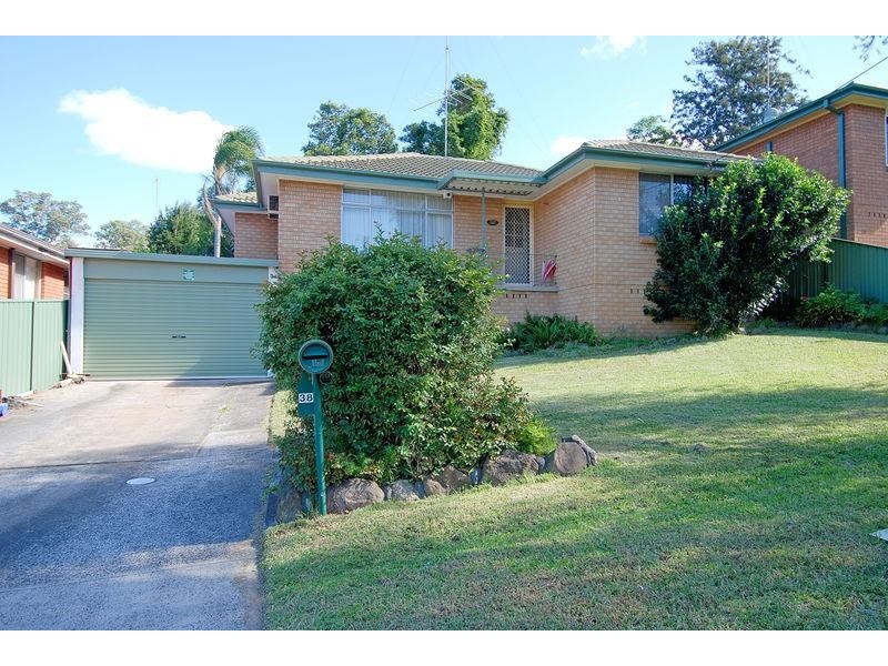 38 Tallawong Cres, Dapto NSW 2530