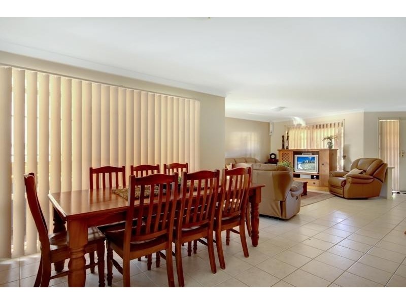 174 Bong Bong Rd, Horsley NSW 2530