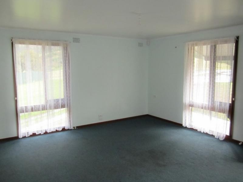 156 Wyndarra Way, Koonawarra NSW 2530