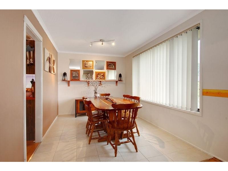 1 Parkdale Ave, Horsley NSW 2530
