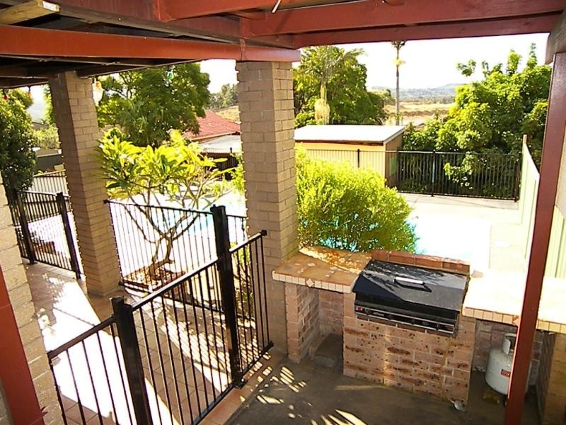 46 Edgeworth Ave, Kanahooka NSW 2530