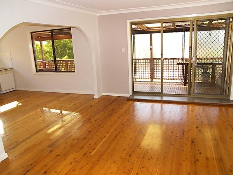 46 Edgeworth Ave, Kanahooka NSW 2530