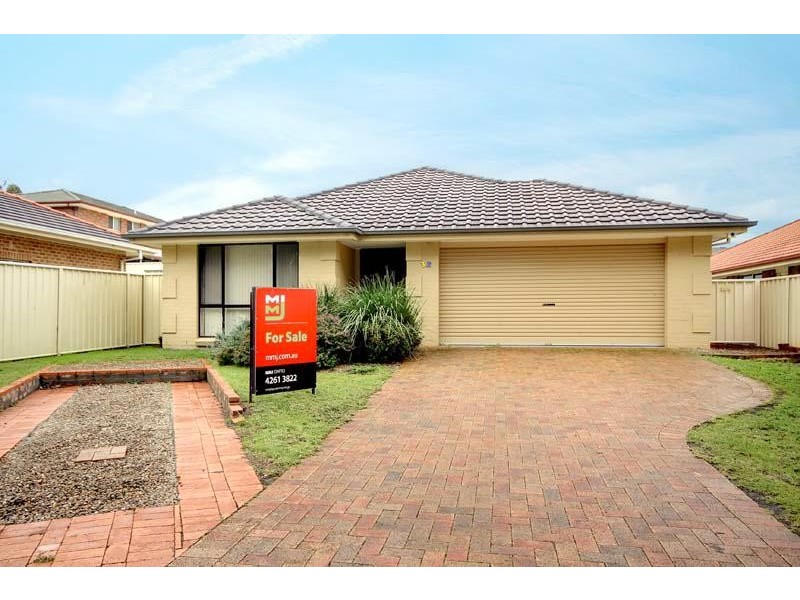 32  Selwyn Gr, Horsley NSW 2530