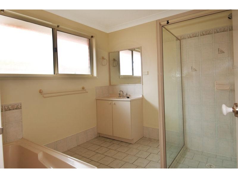 5 Felix Ave, Horsley NSW 2530