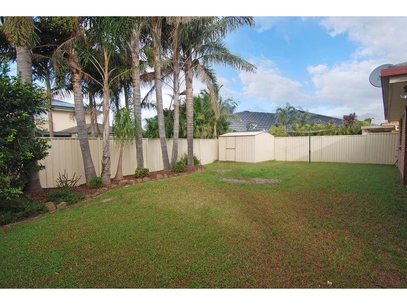 5 Felix Ave, Horsley NSW 2530