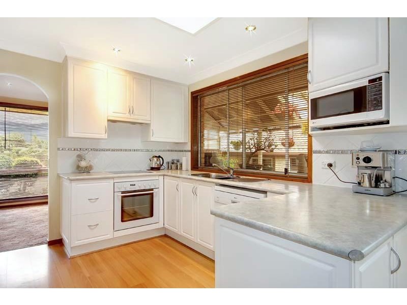 12 Bovard Ct, Horsley NSW 2530