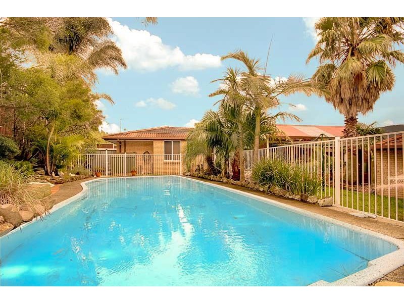 12 Bovard Ct, Horsley NSW 2530