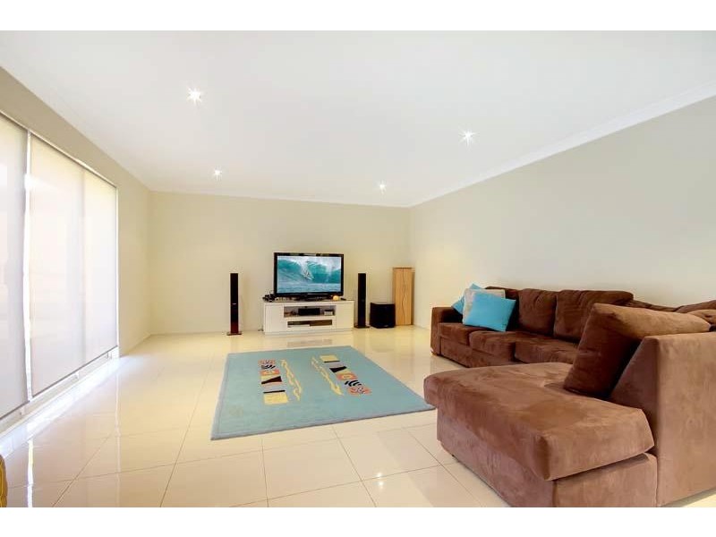 5 Trackside Dr, Kanahooka NSW 2530