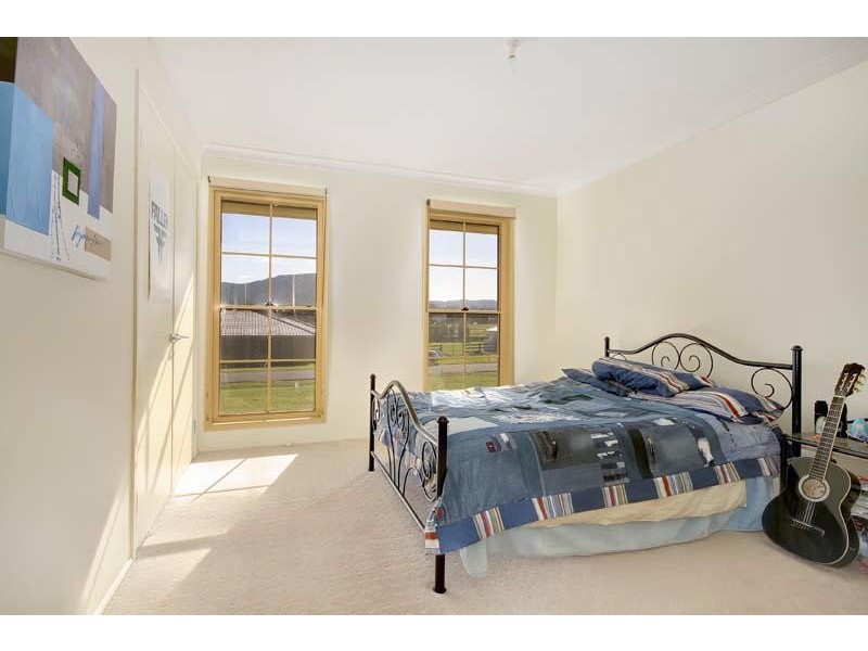 5 Trackside Dr, Kanahooka NSW 2530