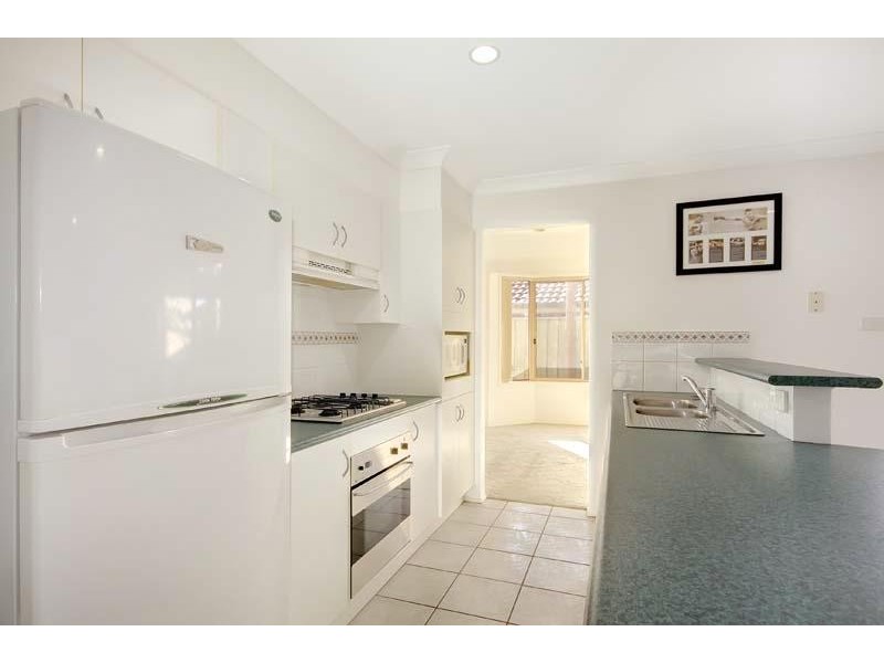 6  Jurunga  Ct, Horsley NSW 2530