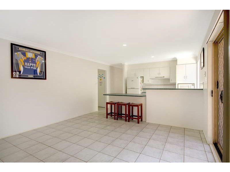 6  Jurunga  Ct, Horsley NSW 2530